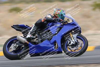 media/Jan-14-2023-SoCal Trackdays (Sat) [[497694156f]]/Turn 4 Set 2 (1030am)/